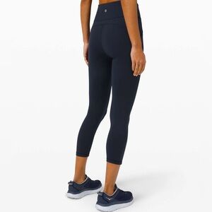 Lululemon 🍋 Invigorate High-Rise Crop 23"
True Navy